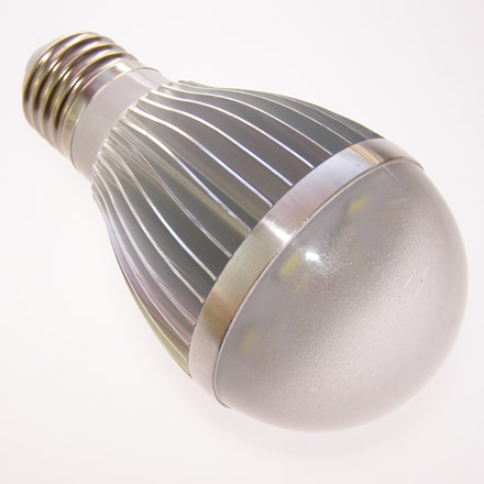 Светодиодная лампа 5 ватт с цоколем Е27, 220 вольт, 5500К