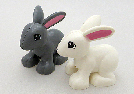 Серый кролик – фигурка, совместимая с Лего дупло
