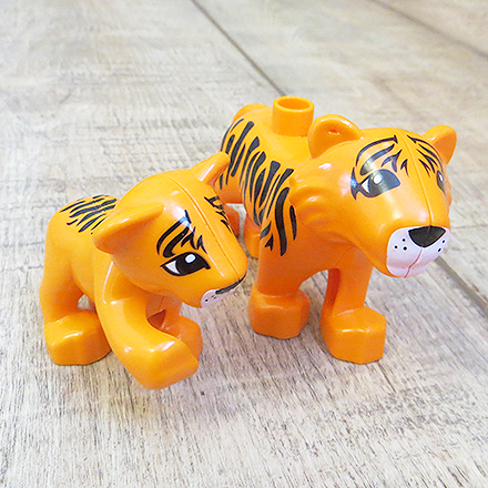 Тигр – фигурка, совместимая с Лего дупло