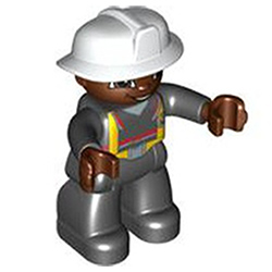 Темнокожий пожарный в каске – фигурка Лего дупло Б/У