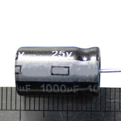 Электролитический конденсатор 1500 мкФ 25 V