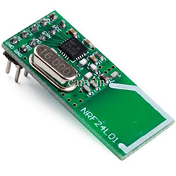 Модуль трансивера nRF24L01 для Arduino на зелёной плате