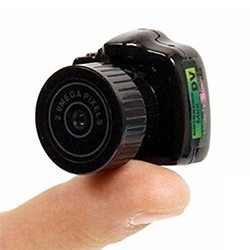 Самая маленькая DV камера Y2000