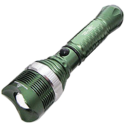 Фокусируемый фонарь 900 люмен в зелёном корпусе