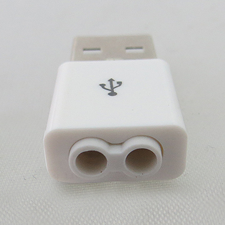 Штекер USB папа корпусной с выходом под два провода