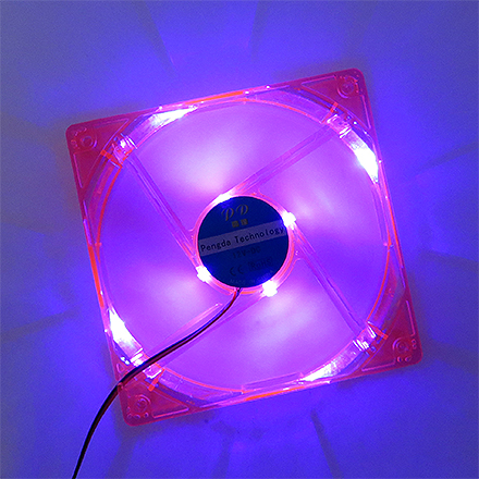 Вентилятор розовый с подсветкой 12 см, 12 вольт