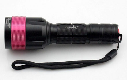 Фокусируемый фонарь, 900 люмен, CREE XM-L T6